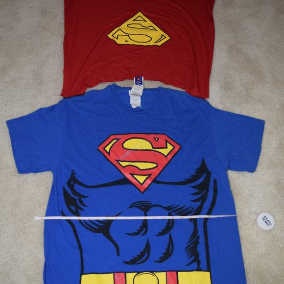 Adult L Supermand T shirt w/ removable cape for Halloween or Super Hero Party - Picture 2 of 6